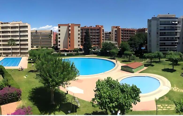 Apartamentos 520 � Golden Coast Paradise