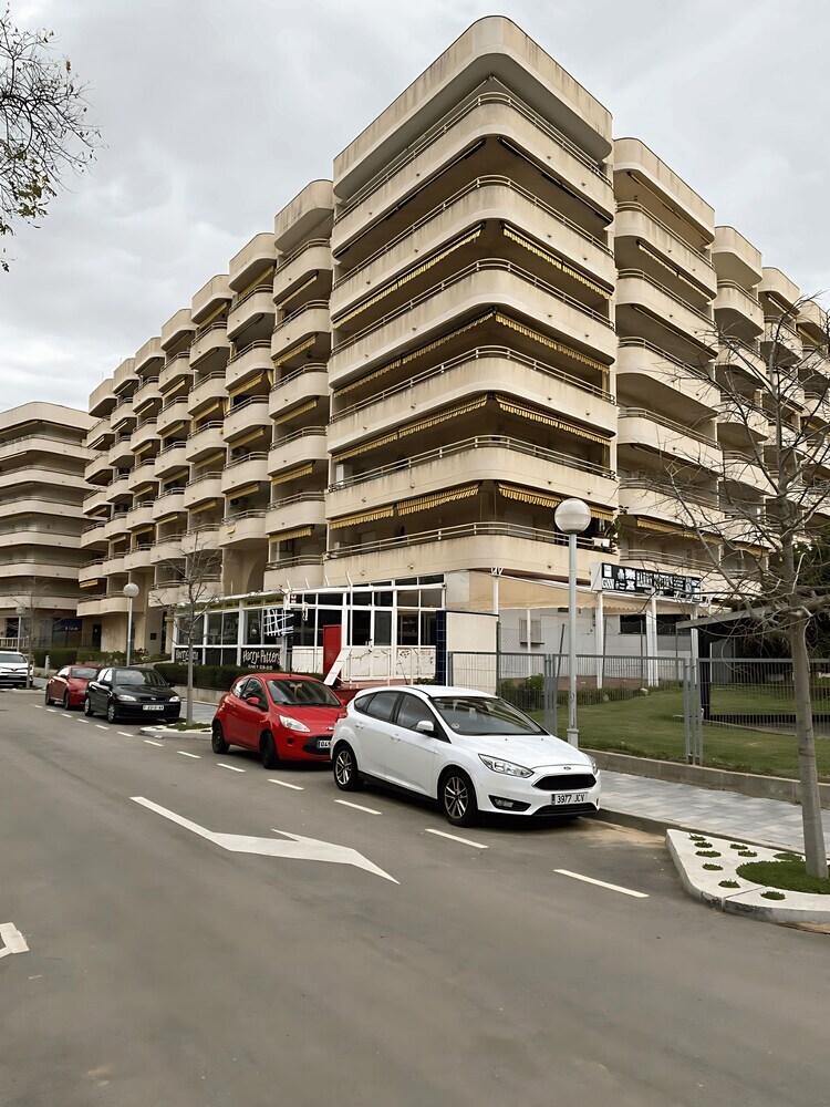 Apartamentos 520 � Golden Coast Paradise