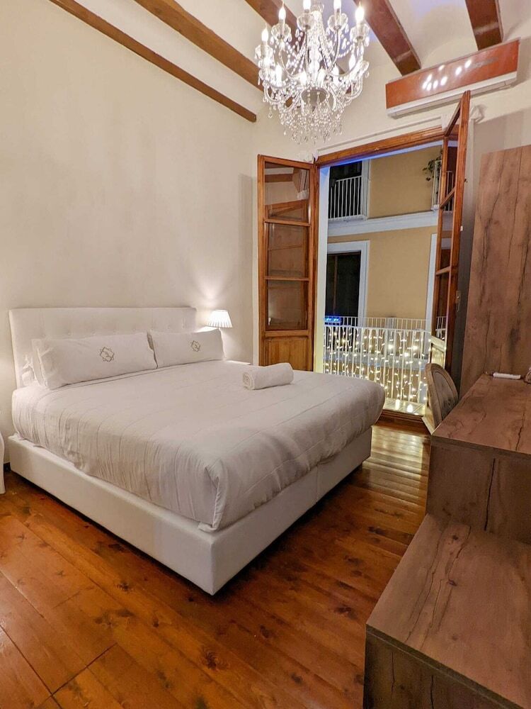 Catalina Suites Hotel