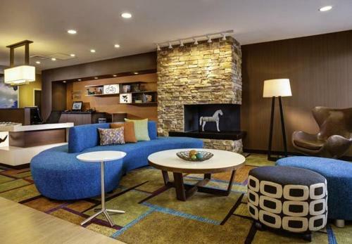 Hotel Fairfield Inn And Suites By Marriott Monaca