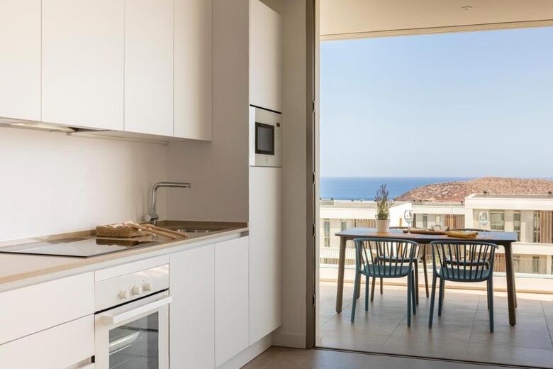 Kora Nivaria Beach
