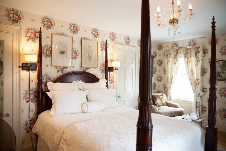 Posada Bee And Thistle Inn