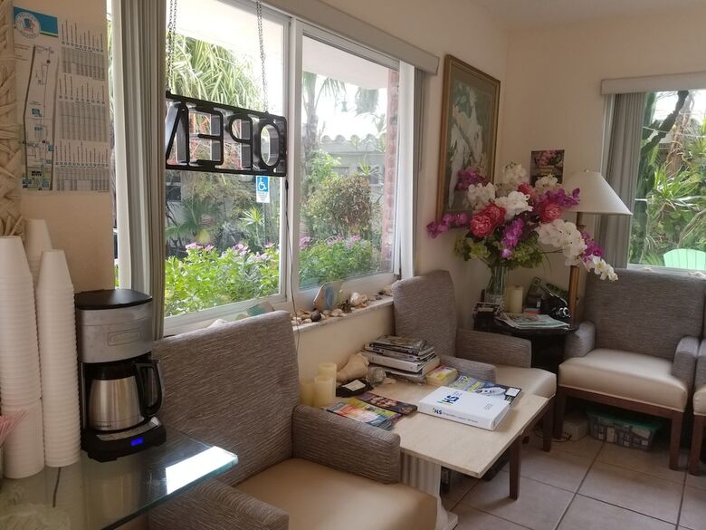 Hotel Shore Haven Resort Inn
