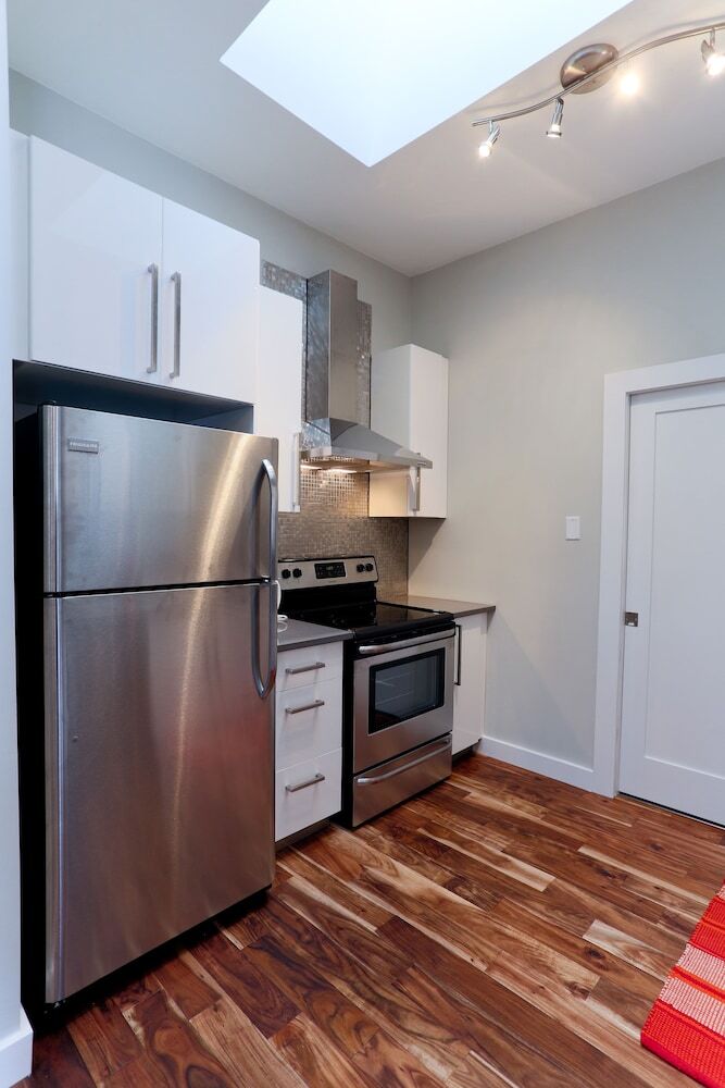 Boardwalk Homes - Executive Guest Rooms & Townhomes