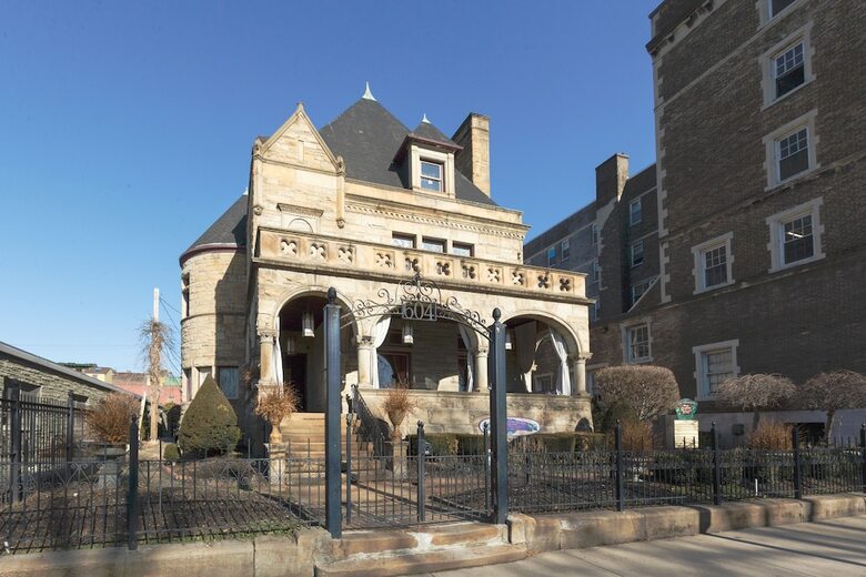 Bed & Breakfast Boggs Mansion