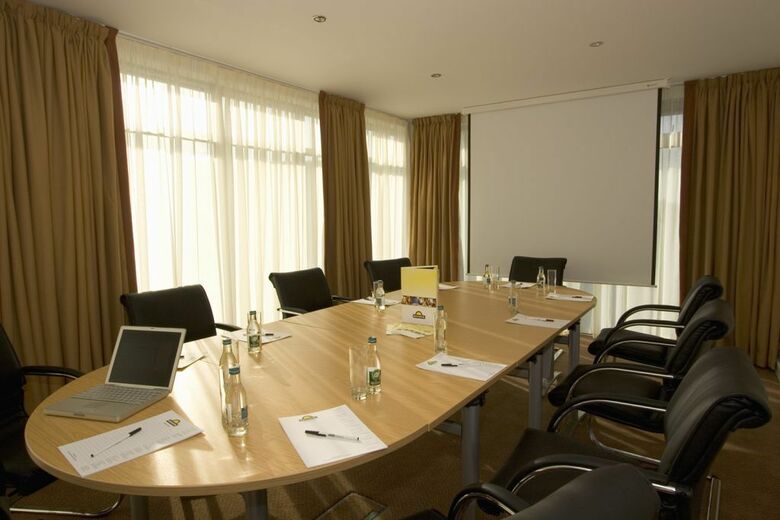 Aspect Hotel Park West