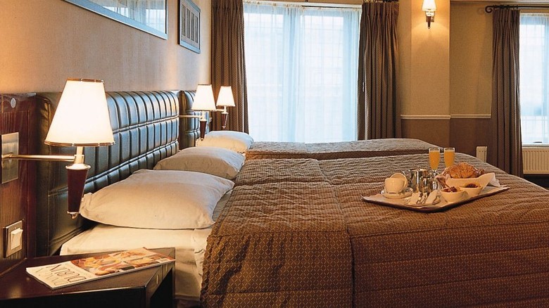 Paramount Hotel