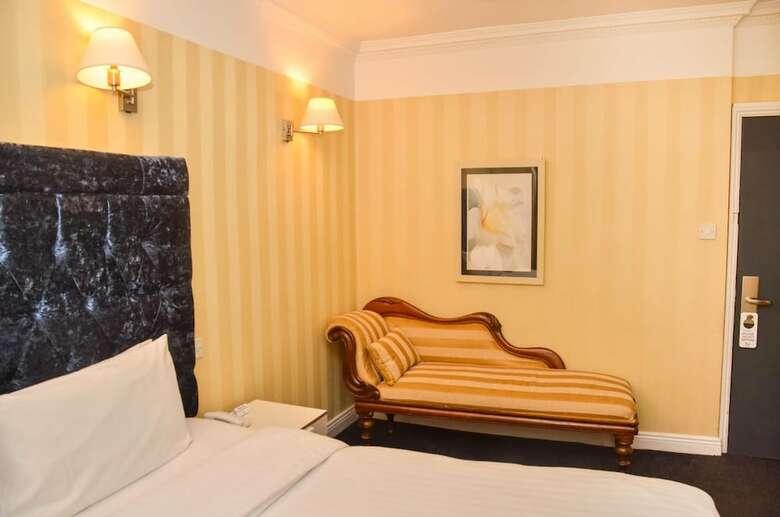 St George Hotel