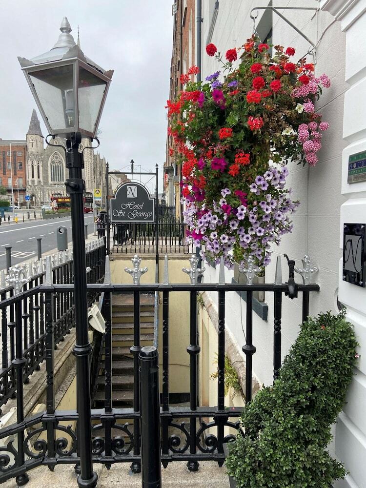 St George Hotel