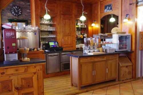 Hotel La Cl� Des Champs
