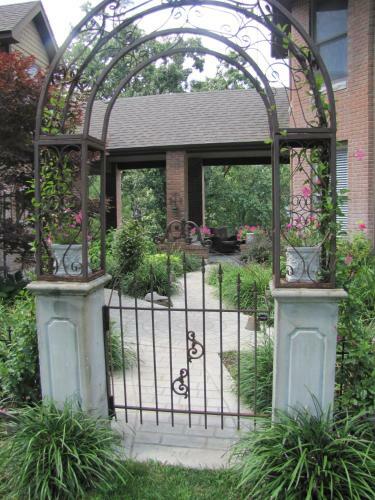Shiloah Manor B&B And Event Center