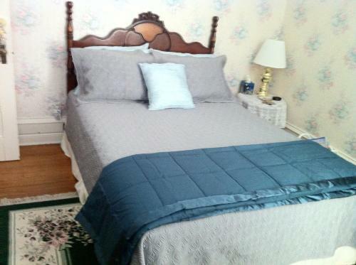 Grand Avenue Bed And Breakfast