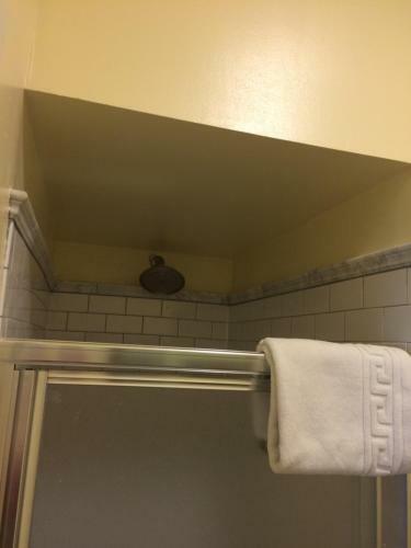 Grand Avenue Bed And Breakfast