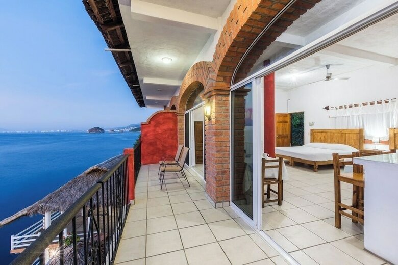 Aparthotel Traditional Sierra Leon Oceanfront Rooms