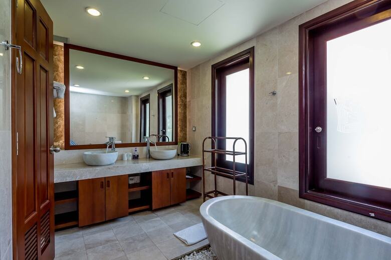 Hotel Luxury Danang Beach Pool Villa