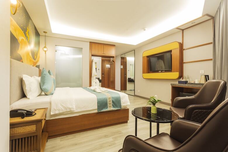 Thapae Twins Hotel