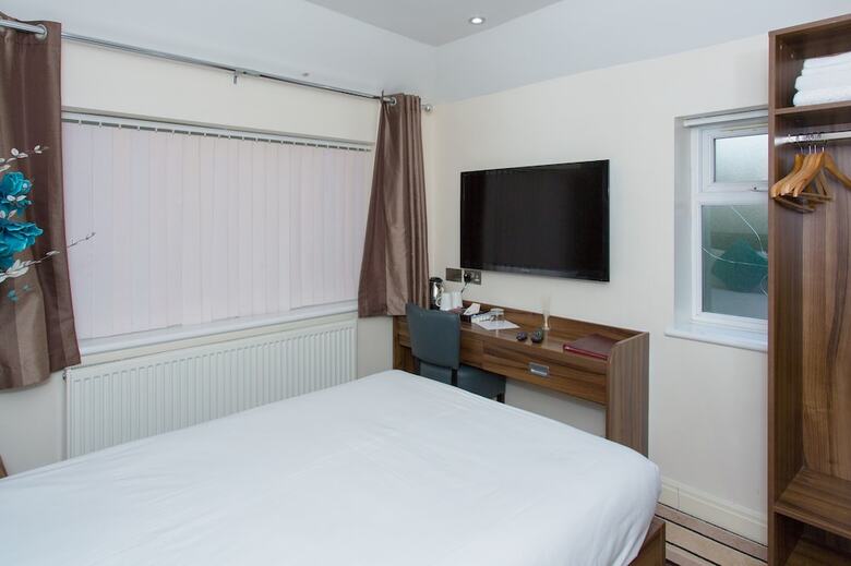 Langley Guest House