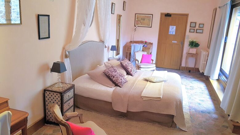 Bed & Breakfast Le Caf� Du Village