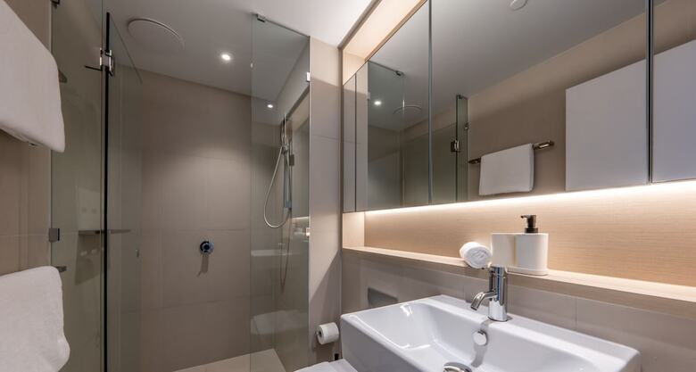 Melbourne Private Apartments - Collins Wharf Waterfront, Docklands