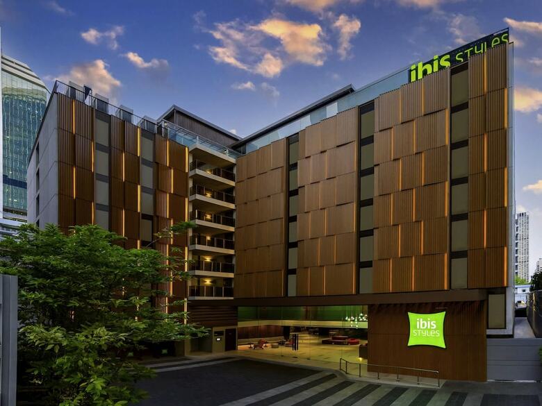 Hotel Ibis Styles Bangkok Silom