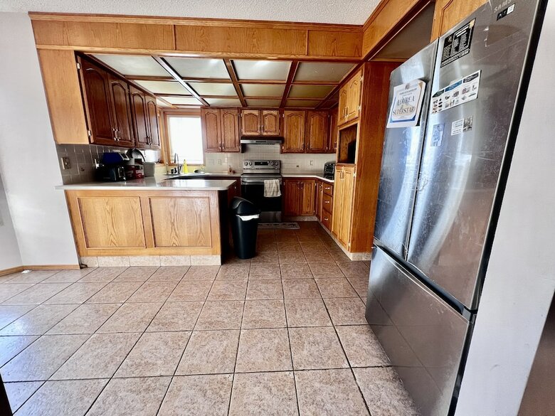 Calgary Hawkwood Service Resident