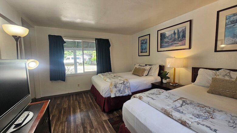 Cedar Lodge Motel