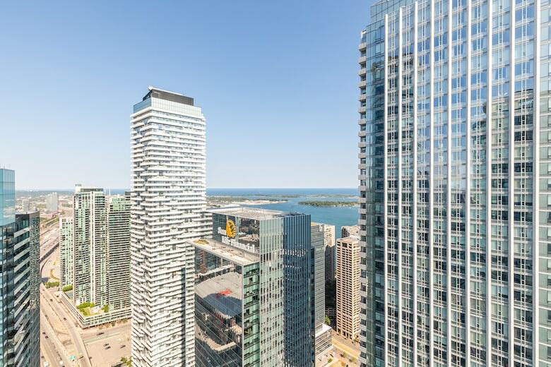 Aparthotel Stallion Suites Opp Cn Tower & Scotiabank Arena