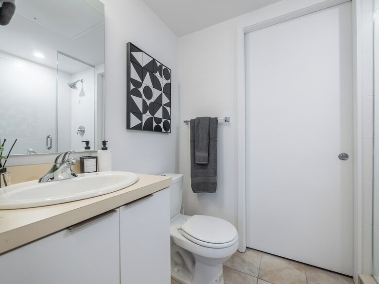 Aparthotel Stallion Suites Opp Cn Tower & Scotiabank Arena