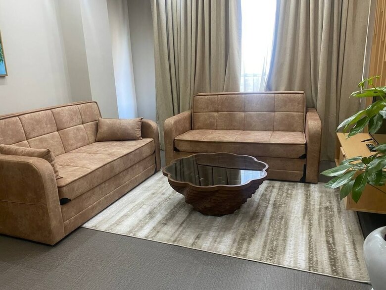 Eyana Hotel