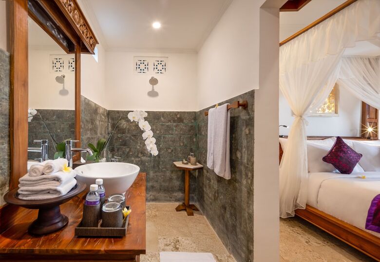 Hotel Swan Paradise A Pramana Experience