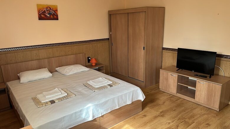 Hayat Hotel Ltd