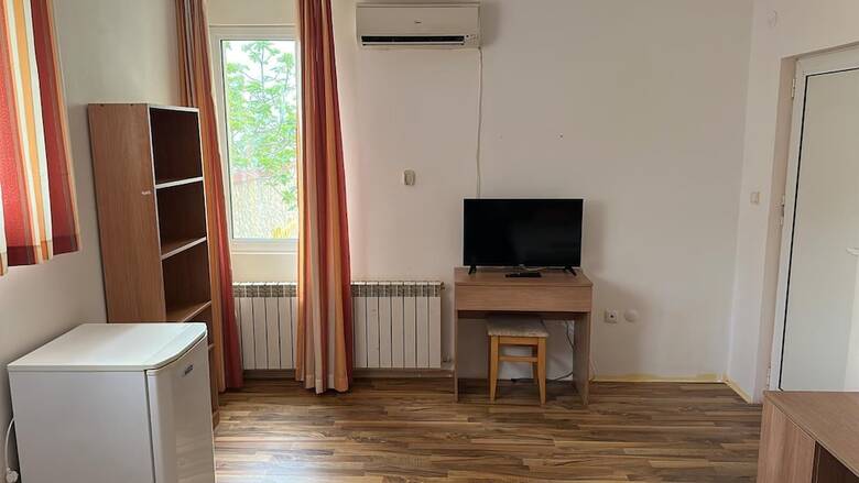 Hayat Hotel Ltd