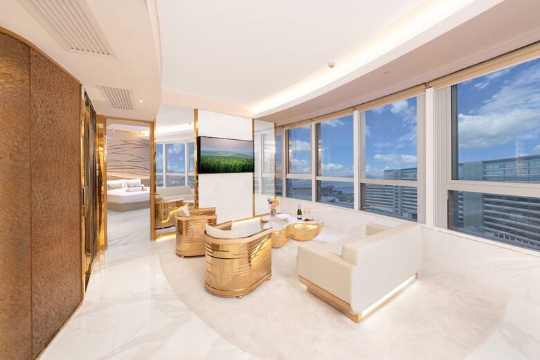 Regala Skycity Hotel By Regal Hotels