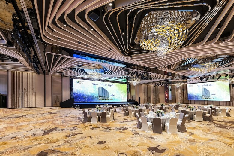 Regala Skycity Hotel By Regal Hotels