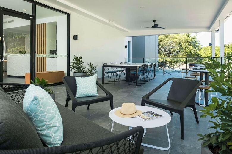 Oaks Cairns Hotel