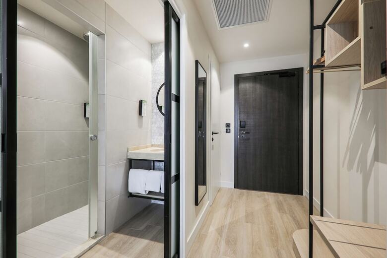 Hotel Campanile Smart Lyon Est - Eurexpo Bron Aviation