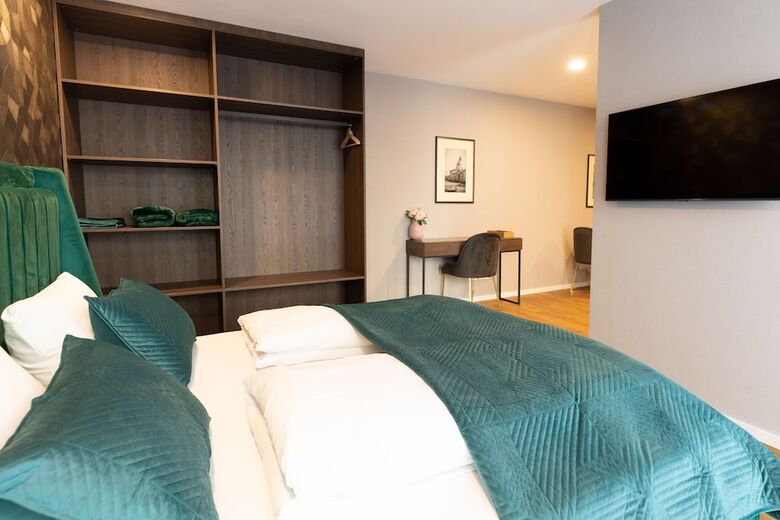 Hotel B-chill