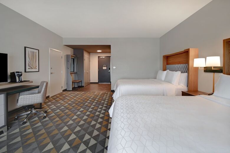 Hotel Holiday Inn Erie By Ihg