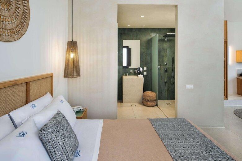 Hotel Venus Sunrise Suites & Villas