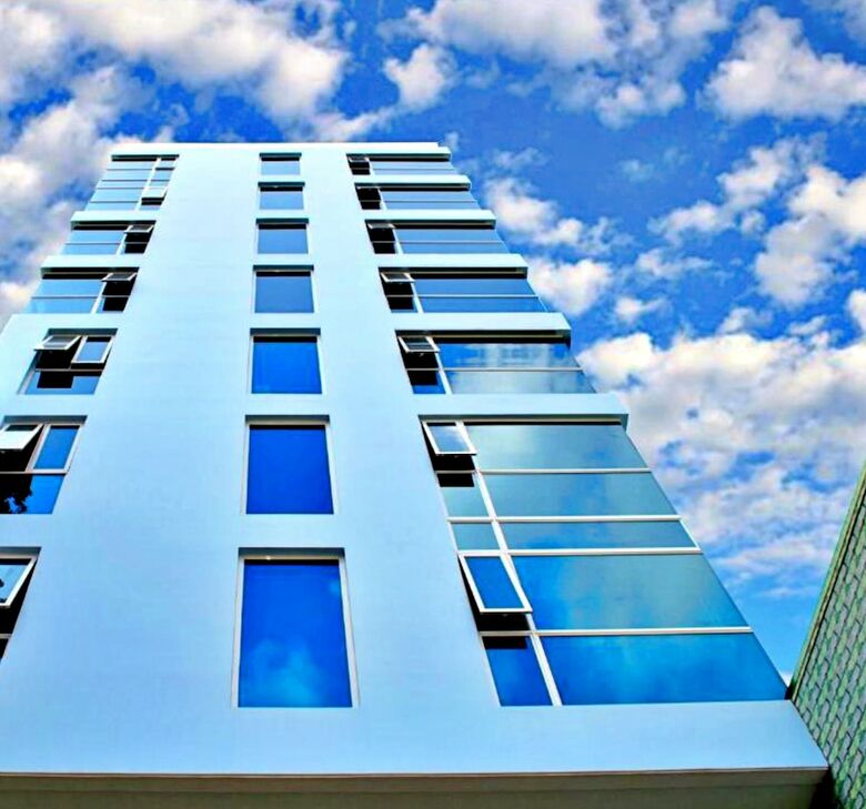 Hanz Premium Le Thanh Ton Hotel