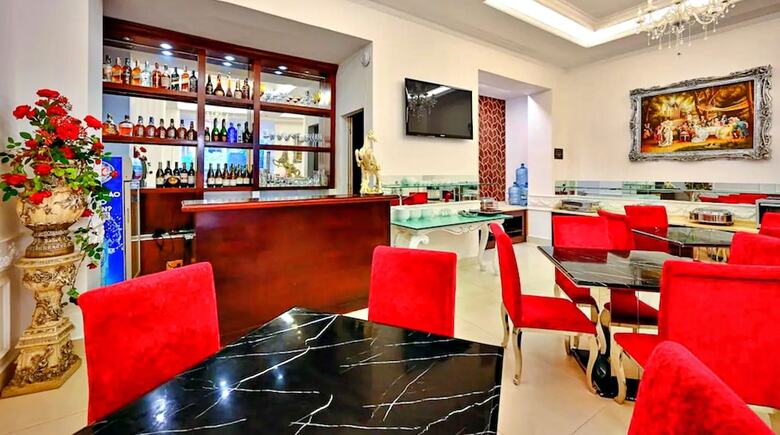 Hanz Premium Le Thanh Ton Hotel