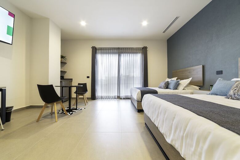 Th Hotel & Vivienda