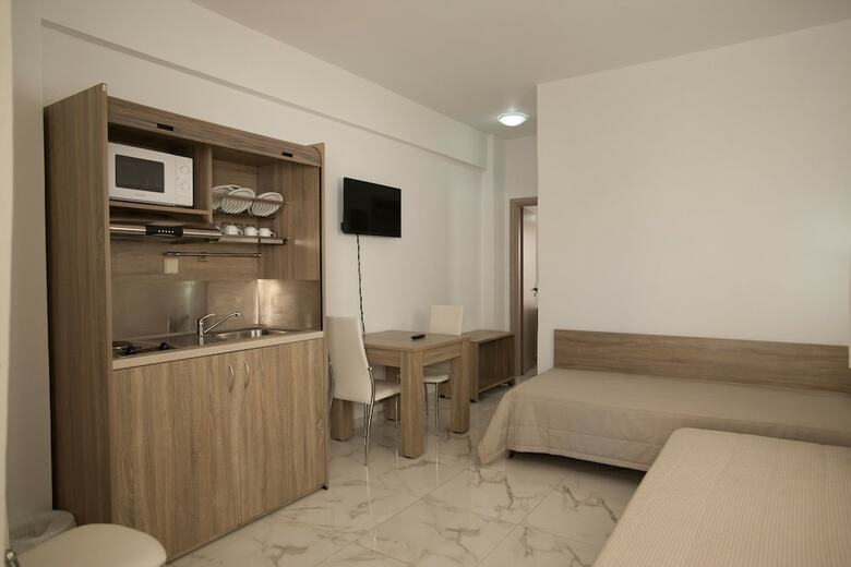 Ocean Analipsis Apartments