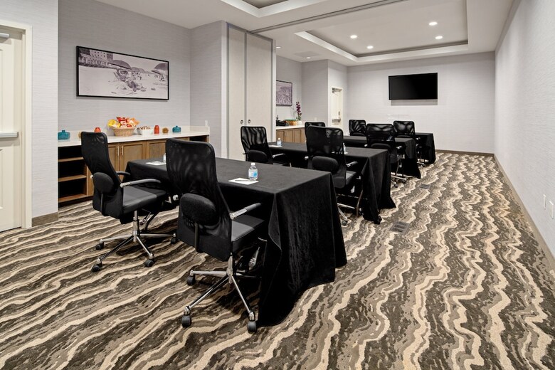 Hotel Staybridge Suites Long Beach Airport By Ihg