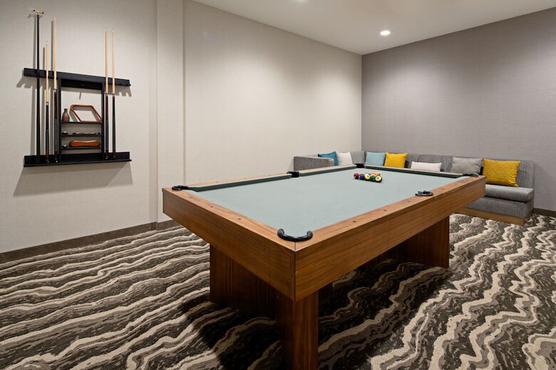 Hotel Staybridge Suites Long Beach Airport By Ihg