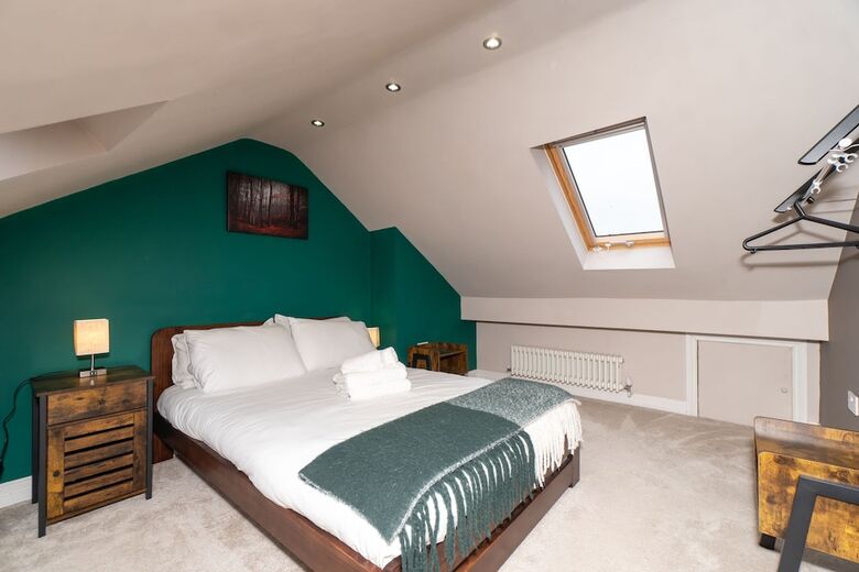 Apartamentos Homely And Modern Maisonette In Vibrant Bristol