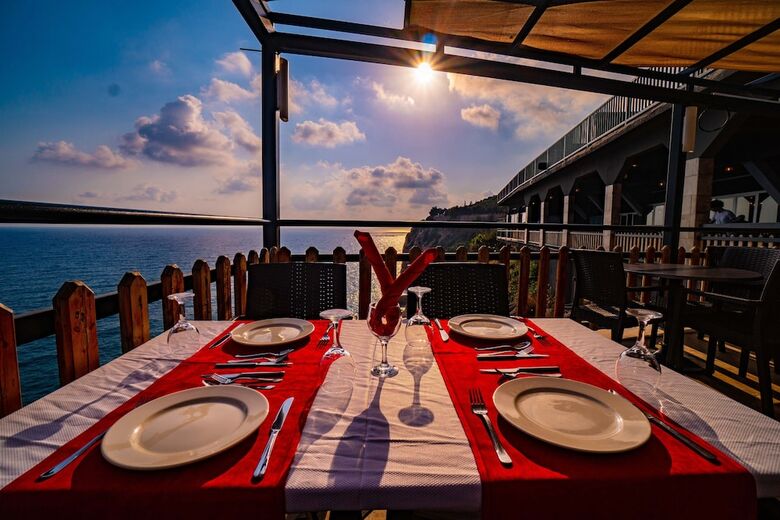 Hotel Senza Garden Holiday Club
