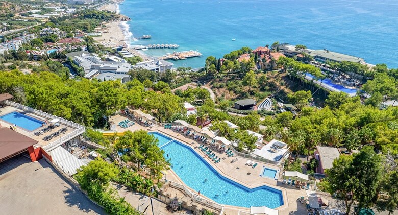 Hotel Senza Garden Holiday Club