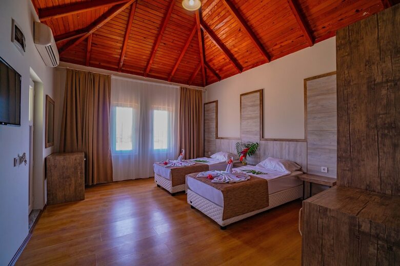 Hotel Senza Garden Holiday Club