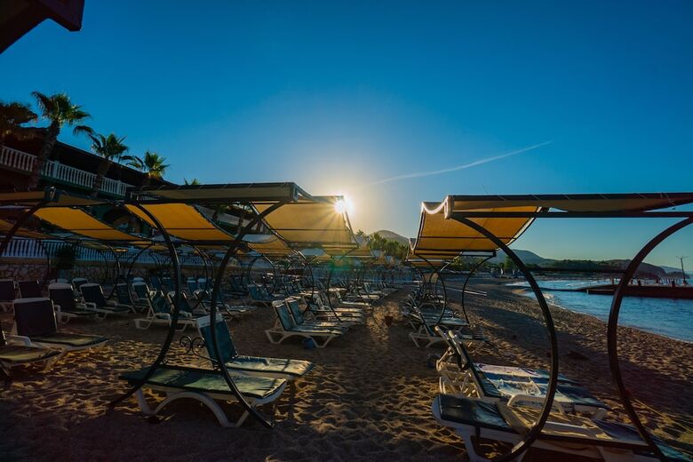 Hotel Senza Garden Holiday Club